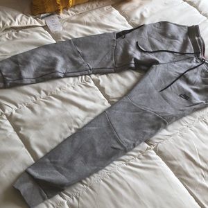 Nike tech sweatpants